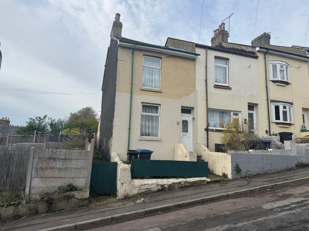 Lot: 56 - END-TERRACE HOUSE FOR IMPROVEMENT - Front of property